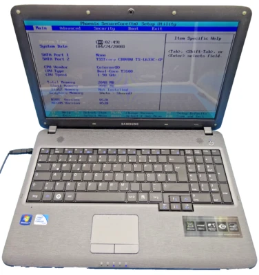 Notebook Samsung R530 (NP-R530) *SENZA RAM e HDD*per pezzi di ricambio DIFETTOSO#N24 - Immagine 1 di 4