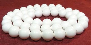 😏 Muschelkernperlen matt weiß 8 mm Kugeln Perlen Muschelperlen Strang beads 😉 - Bild 1 von 1