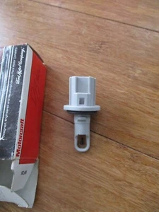 NOS Motorcraft DY-720 Air Charge Temperature Sensor F5AZ12A697A Ford Crown Vic - Picture 1 of 6