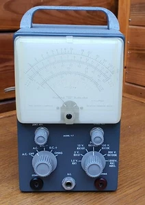 Heathkit Precision Model V-7 Multi Meter - Vintage - Picture 1 of 12