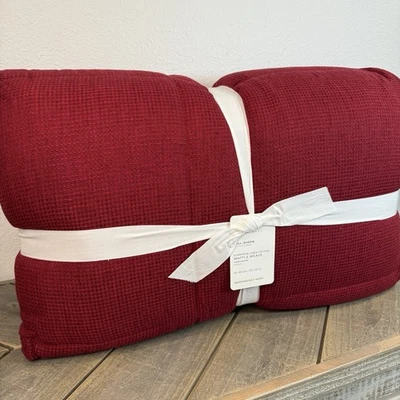 POTTERY BARN EUROPEAN FLAX LINEN WAFFLE COMFORTER FULL/QUEEN ~ RED BERRY - Image 1 of 4