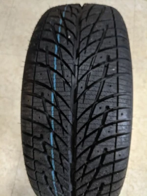 neumáticos de nieve accelera x grip 225/55/17 Foto 1 de 4