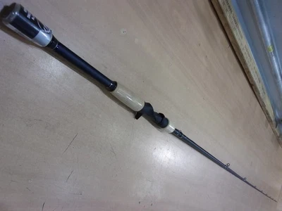 PFLUEGER PRESIDENT XT CASTING ROD 7 foot length Medium power - Image 1 of 4