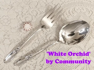 White Orchid (1953) ~ Baya / Cazuela Cuchara y Tenedor CM ~ Plato de Plata Comunitario Foto 1 de 4