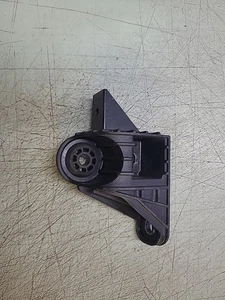 2024 2025 Chevrolet Trax OEM Right Front Radiator Mount Bracket 42810018 - Bild 1 von 2