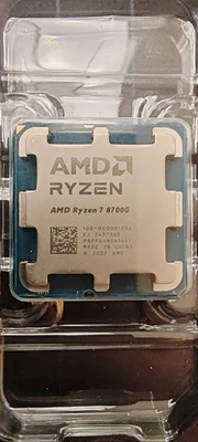 AMD Ryzen 7 8700G Processore 4,2GHz 8-Core Socket AM5 con Radeon 780M Integrata - Immagine 1 di 3