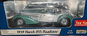 Sun Star 1/18 Scale Diecast 2404 - 1939 Horch 855 Roadster - Green/Silver - Picture 1 of 7