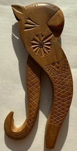 Vintage Holz Nussknacker alt handgeschnitzt Knacker / Hartholz, schön geschnitzt - Bild 1 von 5