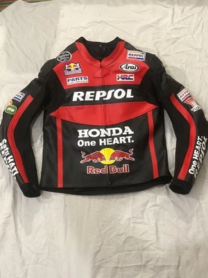 Repsol Real cow leather motorbike/motorcycle suit - Image 1 of 4