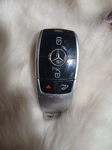 OEM 2021-2024 MERCEDES BENZ MAYBACH  SMART KEY KEYLESS ENTRY FCC NBGDM3 TESTED - Picture 1 of 5