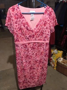 Maternity dress. Never Worn. Basement Kept In Tote. - Picture 1 of 4