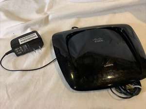 Routeur large bande Linksys by Cisco WRT160N V3 300 Mbps 4 ports 10/100 sans fil-N - Photo 1/7