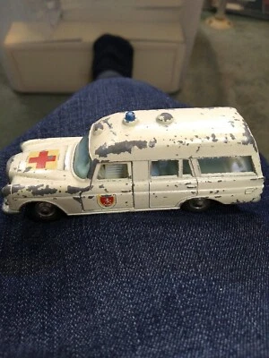 Matchbox King Size No K6 Mercedes Benz "Binz" Ambulance Lesney England - Image 1 of 4