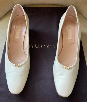 Vintage Gucci Pumps Beige 10.5 /40.5 AA Logo - Image 1 of 4