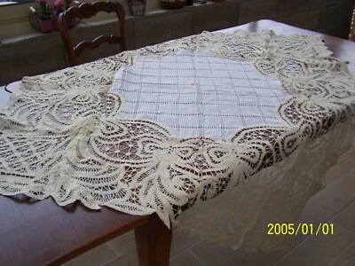 Ancienne nappe étamine et broderie de Luxeuil . Superbe. Fait main. Réf : N°41 - Photo 1/4