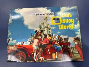 DISNEY WORLD "EIN BILDHAFTES SOUVENIR VON WALT DISNEY WORLD" 1974 PROGRAMM HERVORRAGENDER ZUSTAND - Bild 1 von 5