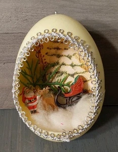 Diorama Egg Plastic Christmas Decoration Santa Sleigh Reindeer 5'' Vintage - Picture 1 of 4