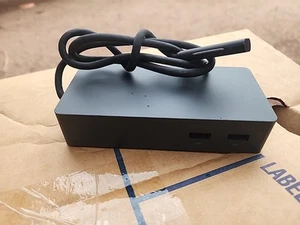 MICROSOFT SURFACE DOCKING STATION DOCK MODEL 1661 - Picture 1 of 3