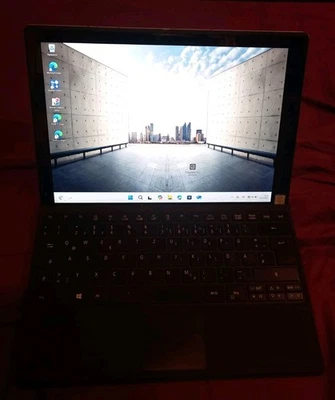 Acer Switch Alpha 12 SA5-271 | Intel i5 | 128GB | 4GB | W11 | Display gebrochen - Bild 1 von 4