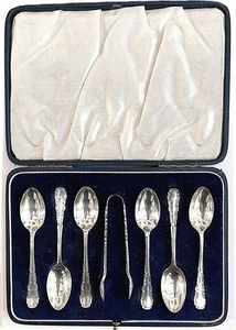 Excelente juego de cucharaditas y pinzas de plata en estuche - Londres 1939 - En muy buena condición - 88 gm - Imagen 1 de 5