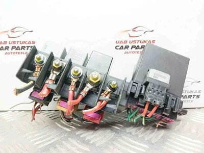 Modulo scatola fusibili Skoda Octavia I Combi 1U5 8L0941822 1.90 Diesel 2000 31325759 - Immagine 1 di 4