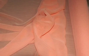Remanente de 5,9 m x 1,5 m - PALME DE ALBARICOQUE Tela de georgette arrugada con flujo/cortina - Imagen 1 de 2