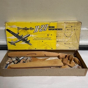 Strombecker C-250 1:72 Scale Boeing B-29 Superfortress Solid Model Assembly Kit - Picture 1 of 7