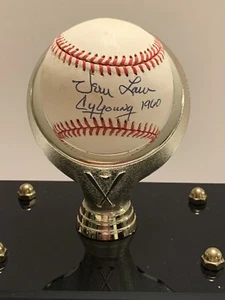 Vern Law Autographed Official NL Baseball • CY YOUNG 1960 • Outstanding • COA • - Picture 1 of 3