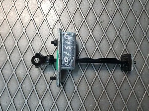 Hyundai Tucson 2018 correa de verificación puerta trasera lateral conductor - Imagen 1 de 4