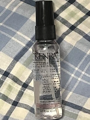 Nuevo spray de niebla radiante Kenra Reflect Shine - 2,2 oz. - Raro, muy buen estado Foto 1 de 4