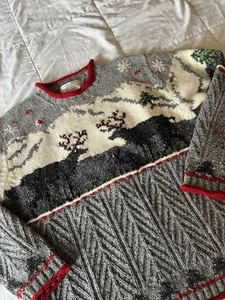 Hand Knit Women’s Sweater Wool Lambs S Gray Elk Deer Gray Red - Picture 1 of 12