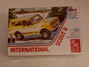 AMT 1:25 1977 International Scout II Plastic Model Kit AMT1248 NEW Sealed box - Picture 1 of 4