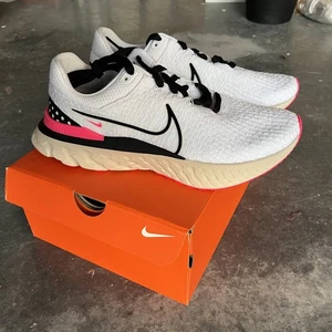 Nike React Infinity Run Flyknit 3 White Hyper Pink Mens 9.5 - Picture 1 of 7
