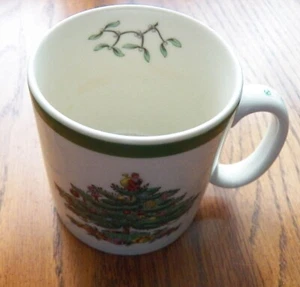 Taza Spode Árbol de Navidad 3 1/4" Tom & Jerry Borde Verde Ex. Estado. Compra 1 hasta 8 - Imagen 1 de 4