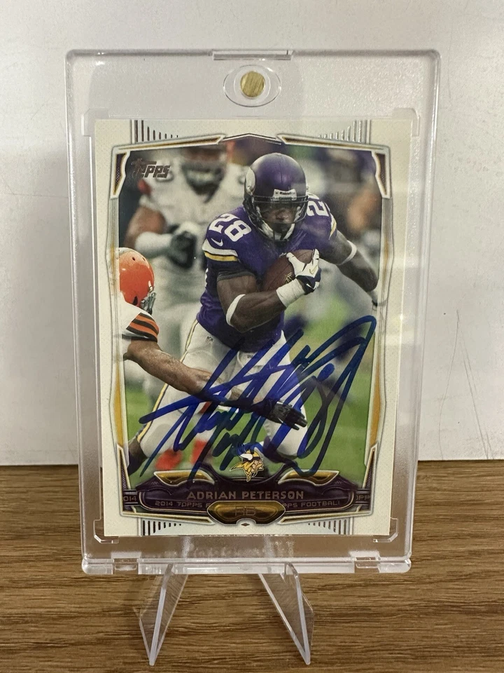 2014 Topps - Adrian Peterson - On Card Autograph Witnessed By Beckett - Image 1 of 3