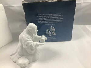 Avon Nativity Collectibles The Magi Melchior 1982 White Porcelain Bisque In Box - Picture 1 of 6