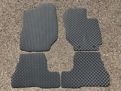 Suzuki Jimny Sierra JB74W MT Black Rubber Floor Mats Waterproof 2018+ RHD New Foto 1 de 4
