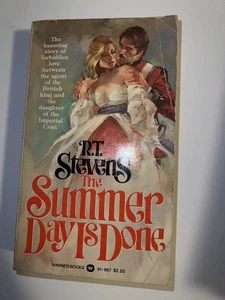 SUMMER DAY IS DONE By R. T. Stevens 1976 Paperback First Printing - Foto 1 di 1