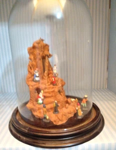 campana con miniatura in terracotta - Foto 1 di 5