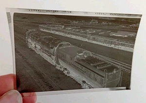 VINTAGE 1950s NORTHERN PACIFIC TRAIN ENGINE RR PHOTOGRAPH & NEGATIVE 8854 2 - Imagen 1 de 2