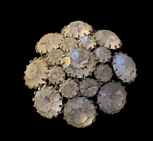 Vintage Silvertone Large Round Floral W/Seventeen (17) Prong Rhinestone Brooch - Picture 1 of 3