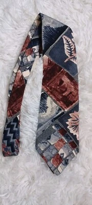 Corbata de Colección Cavalier Abstracta Para Hombre 100% Seda Hecha Un EE. UU. Azul Granate Dorado Crema Foto 1 de 4