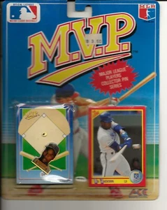 BO JACKSON - 1990 MVP Collector Pin w/Score Baseball Card - KC Royals - Bild 1 von 2