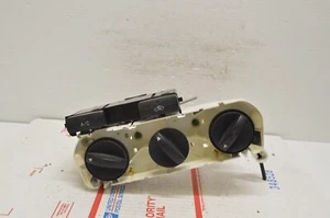 2003-2008 Toyota Matrix Climate Control Unit Heater Ac Temperature Hvac CH92#005 - Picture 1 of 3