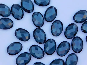 4 Pcs Of Hydro Midnight Grey Checker Briolette Top Front To Back Drilled Beads - Picture 1 of 9