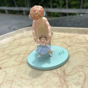 Bessie Pease Gutmann "FIRST STEP" FIGUR VON DANBURY MINT 1993 - Bild 1 von 5