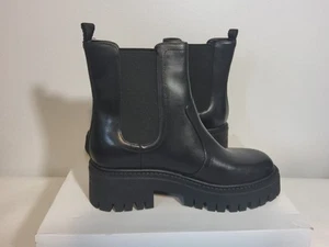 Calvin Klein Women's Jayden Chelsea Boot, Black Size 7.5M - Picture 1 of 3