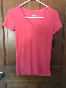 Juniors Mudd Passion Fruit Short Sleeved V Neck XS Jr. - New with tags - Picture 1 of 5