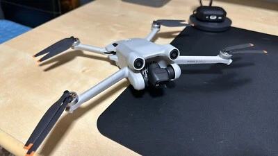 dron dji mini 3 pro - Imagen 1 de 2