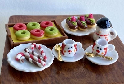 USAMINIATURE 24 PCs 1:12 Dollhouse Miniature snowman candy cane Ceramics Donuts Christmas
